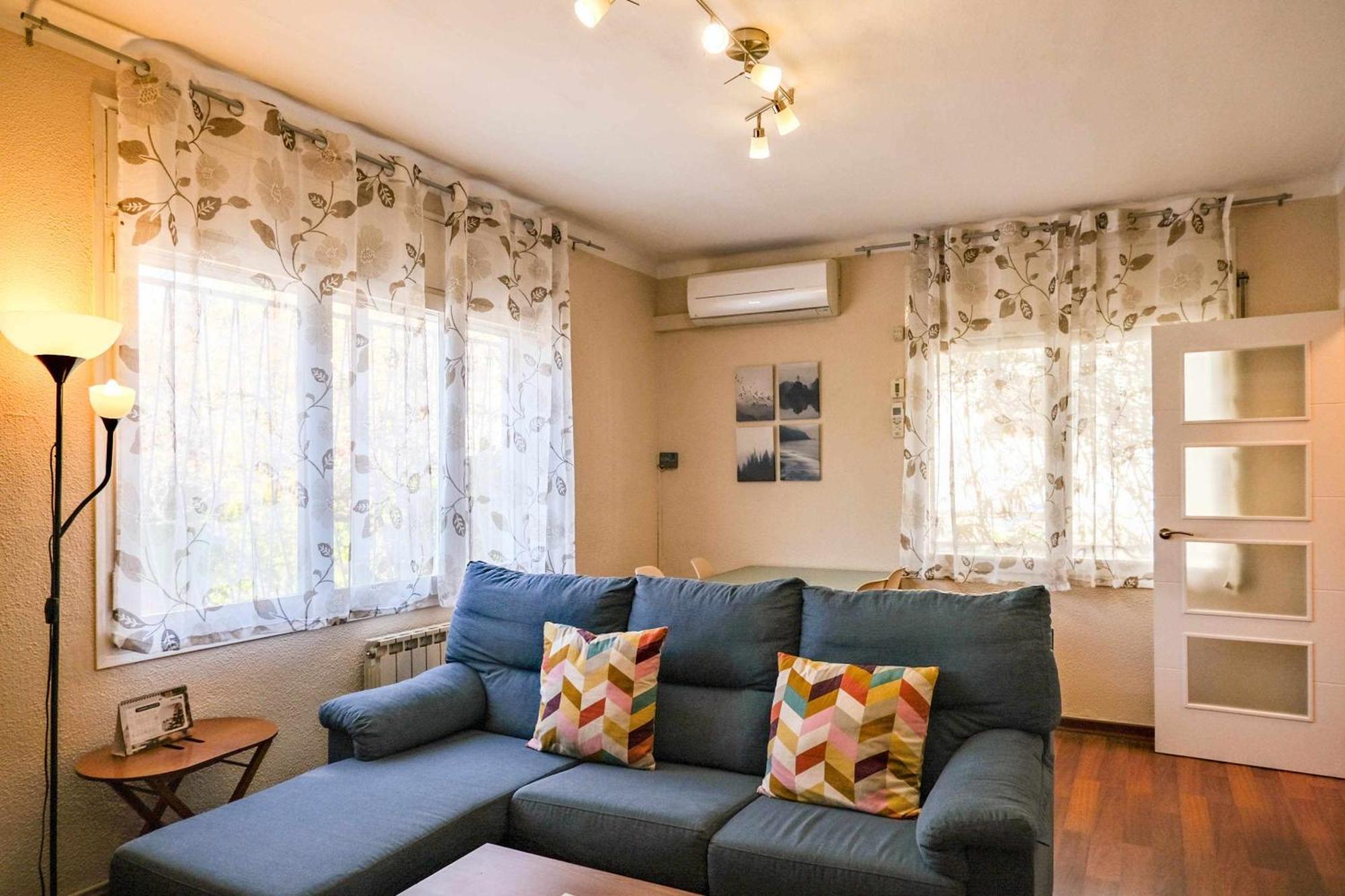 Can Camps Besalu Casa Planta Baja Con Jardin 外观 照片