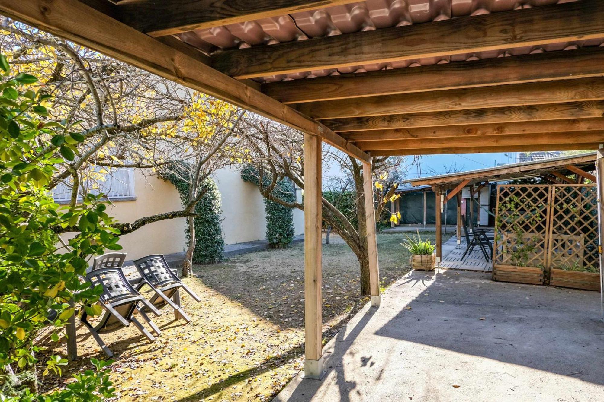 Can Camps Besalu Casa Planta Baja Con Jardin 外观 照片